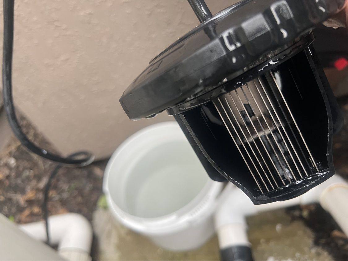 Close view of clean salt cell plates after calcium scale removal